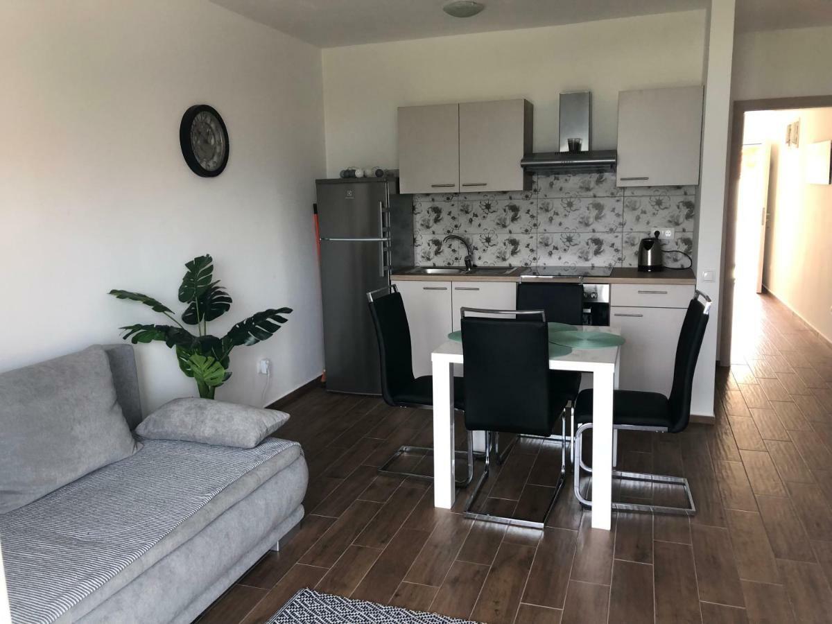 Apartment Sunrise Vinjerac Εξωτερικό φωτογραφία