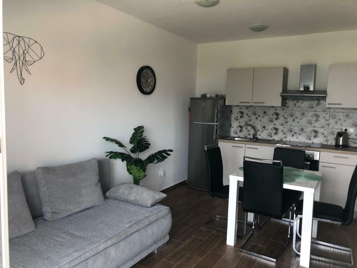 Apartment Sunrise Vinjerac Εξωτερικό φωτογραφία